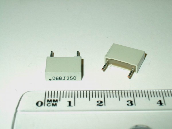 KFB368 - 10 Stück Kondensator Folie 68nF RM10 250V 0,068uF 9x13x4mm