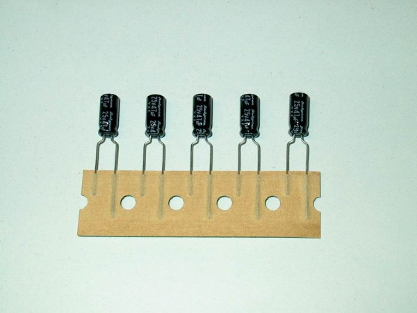 ER247-25 - Elko 47uF 25V 105°C radial 5x11mm RM5 Rubycon [20pcs]