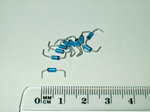 BZX55B - 10 Stück Zener Diode 5,6V 5mA <=100°C Vintage Diodes