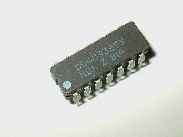 4093 CD - Ic Baustein CMOS Ceramic Case / Quad 2Input NAND CD4093BFX DIP-14