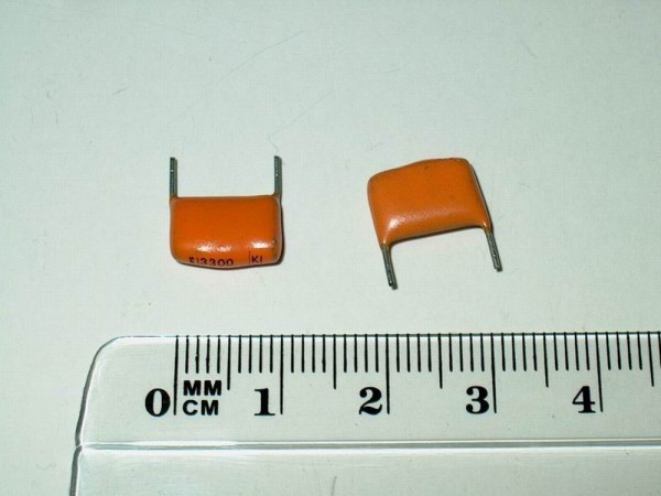 KFB234 - 10 Stück Kondensator Folie 3,3nF RM10 400V 3300pF 9x13x4mm RT