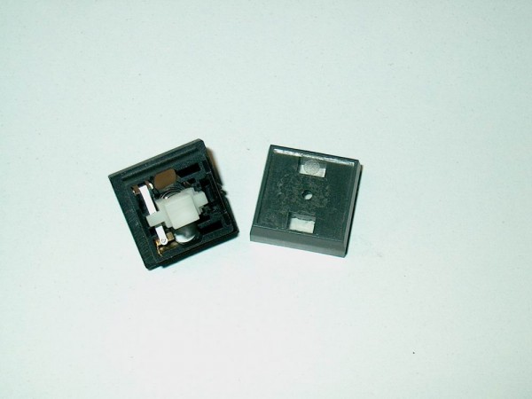 RF640 - Taster mit Abdeckung für Wersi W-Serie Soundcomputer 640030