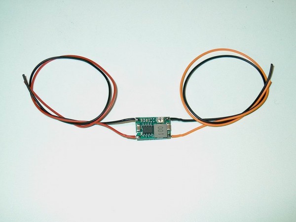 M502 - Spannungsregler DC/DC 4,75-23V Out 1,0-17V 1,5A Mini 360 Modul 17x11x4mm