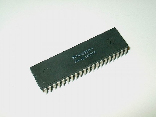 68B09EP DIP40 - Ic Baustein 8-Bit Microprocessing Unit